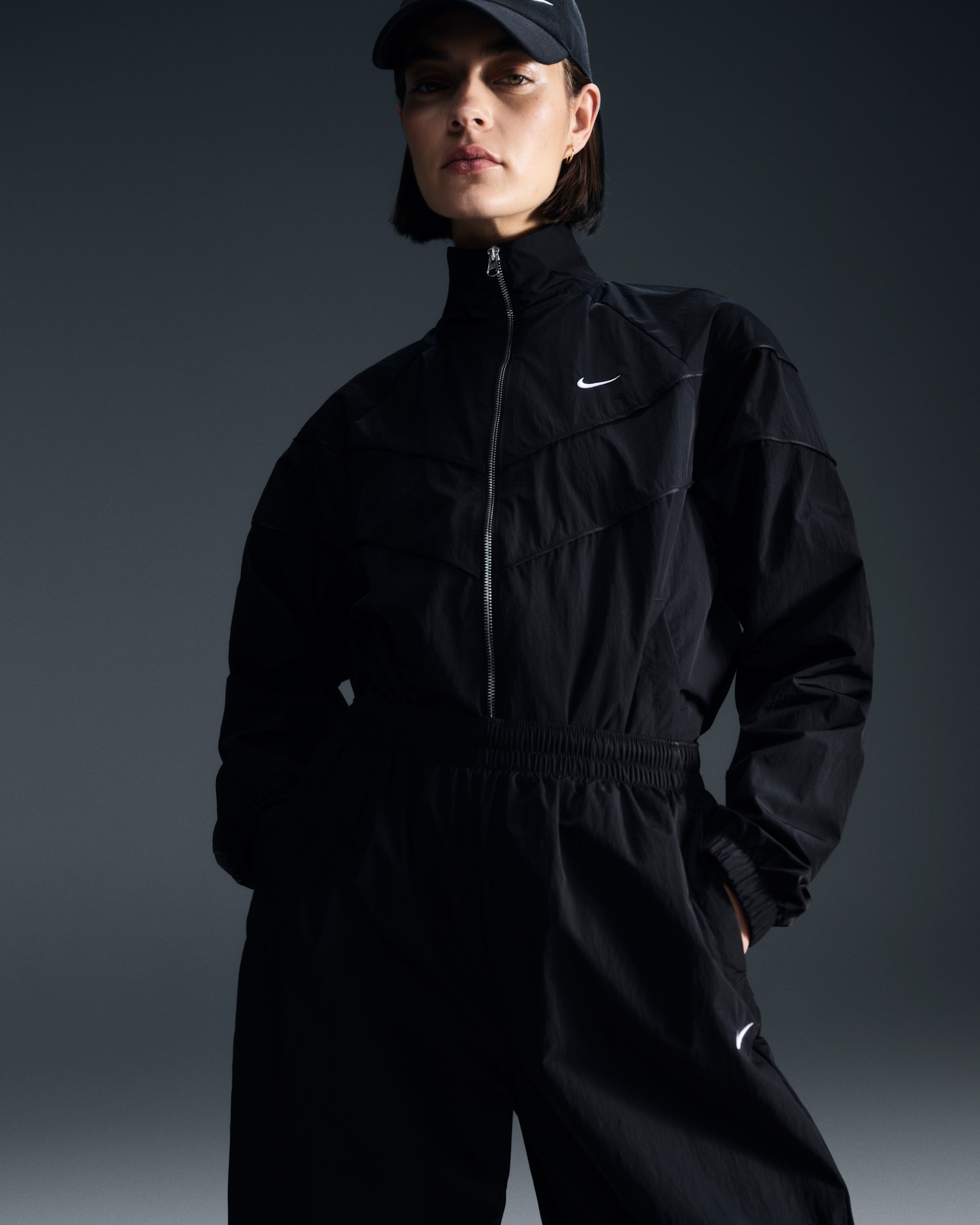 Nike Windrunner Women's Loose UV Woven Full-Zip Jacket. Nike CA